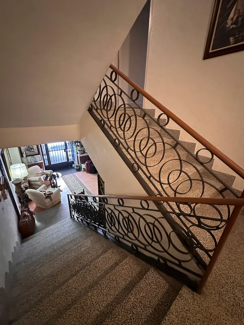 Escaleras — vista 2